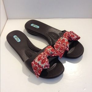 OKA-B  sandals